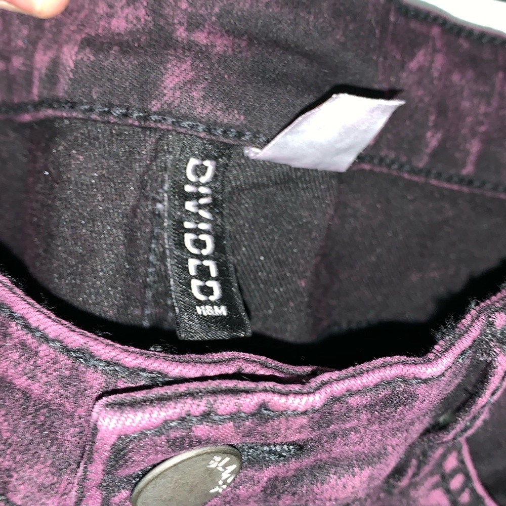 H&M Divided Burgundy & Black Jeans Size 12 NWT - Picture 2 of 4